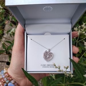 New!! Dainty sterling silver heart locket.
